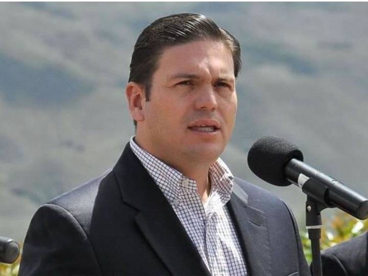Juan Carlos Pinzón confirma su candidatura presidencial 