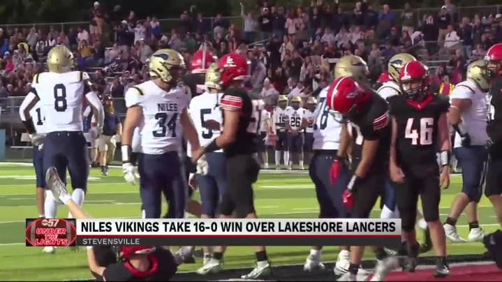 Niles Vikings lean on offensive line for 16