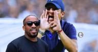 Chicho Salas responde a Jefferson Farfán: “Confundió amistad con el trabajo” [VIDEO] Entrenador terminó distanciado con la ‘Foquita’, pero asegura que le gusta resolver sus temas personalmente. “Hay g