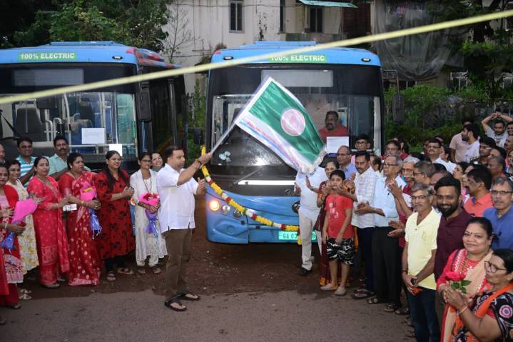 Min Khaunte Flags Off KTC EV Bus Service Between Mapusa & Panaji
