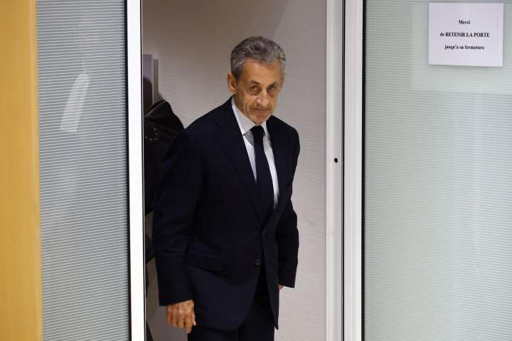 Sarkozy, expresidente de Francia, pasará 5 años en prisión por conspiración criminal