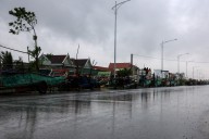 Airport shut, thousands evacuted in Vietnam as Typhoon Bualoi