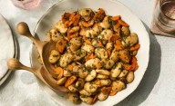 Una bomba de proteínas y fibras: la ensalada más completa