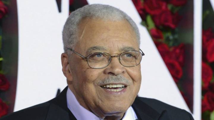 'You Don't Know James Earl Jones?': Fans in Disbelief as ‘Jeopardy!’ Contestants Fail to Name Legendary Actor During 'Sesame Street' Game