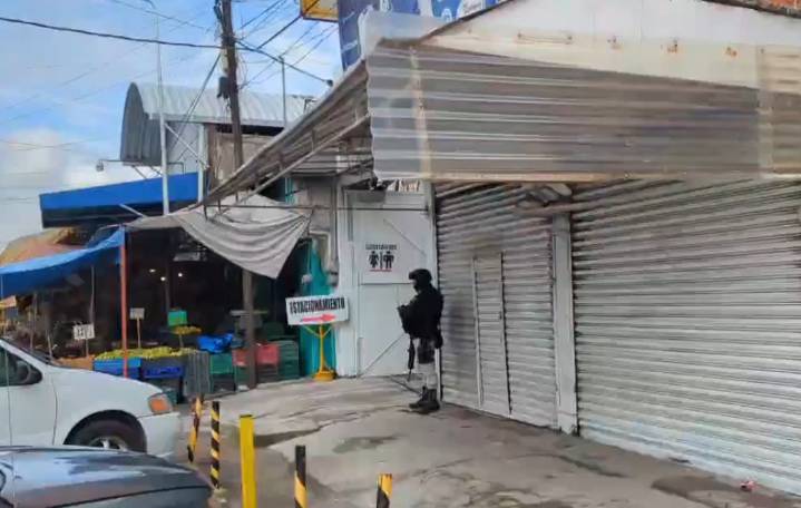 Operativo en Mercado Morelos por localización de motocicleta robada