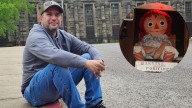 Revelan causa de muerte de Dan Rivera, cuidador de la muñeca Annabelle