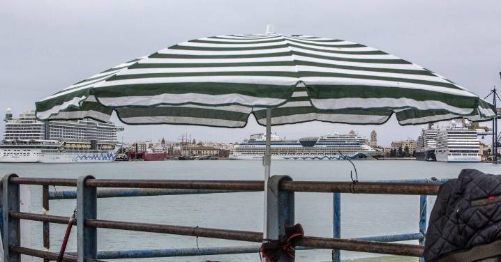 Uno de cada tres días habrá cruceros atracados en el Muelle de Cádiz a lo largo del mes de septiembre