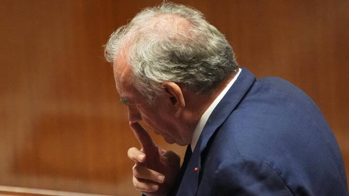 French government collapses in a confidence vote, forcing Macron to seek yet another prime minister