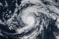 Hurricane Kiko is weakening on a forecast path expected to take it north of Hawaii