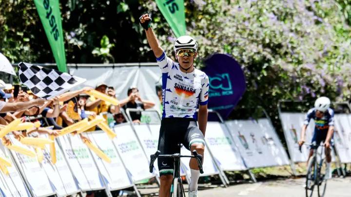 Alejandro Osorio fue el más 'vivo', ganó en Medellín y es el nuevo líder del Clásico RCN