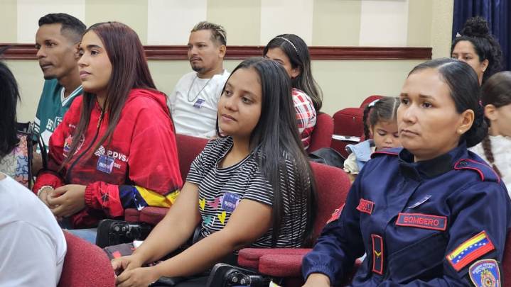 Imderma participó en la formación de oratoria dictado por el Inces