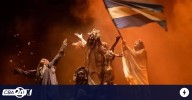 Vuelve “La Puta mejor embalsamada”: teatro, bombos y memoria en La Brújula