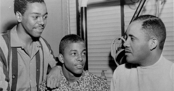 Joseph McNeil, who helped spark a protest movement at a North Carolina lunch counter, dies at 83