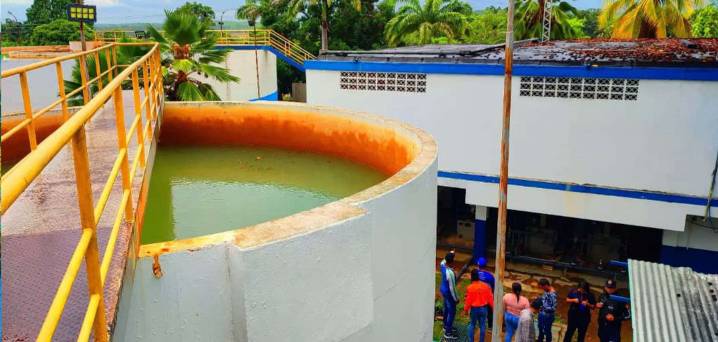 Protección Civil atendió fuga de gas cloro en el sector Santa Clara en Anzoátegui