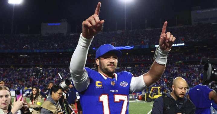 Some QBs shine in season opener without preseason snaps