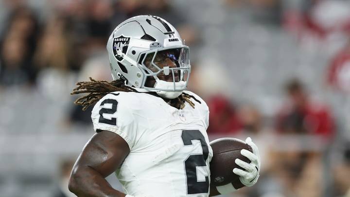 Ashton Jeanty's first NFL TD puts Raiders up 14
