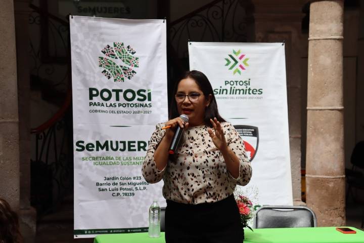 SENSIBILIZAN CON CHARLA SOBRE LA PREVENCIÓN DEL SUCIDIO