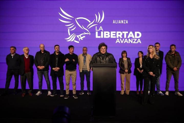 Elecciones en PBA: del empate técnico que pronosticó Milei a una derrota aplastante