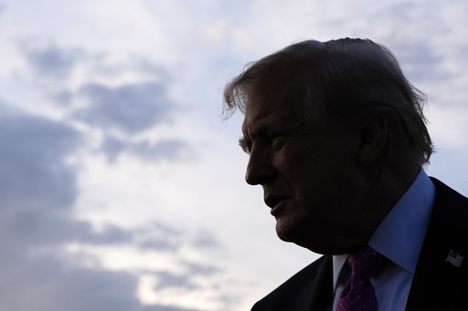 Trump sugiere acuerdo sobre el futuro de TikTok y anuncia llamada con Xi