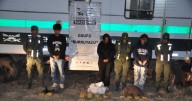 Tres pasajeros detenidos con diez paquetes de cocaína