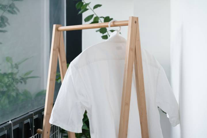 4 Ways to Freshen Clothing Between Washes