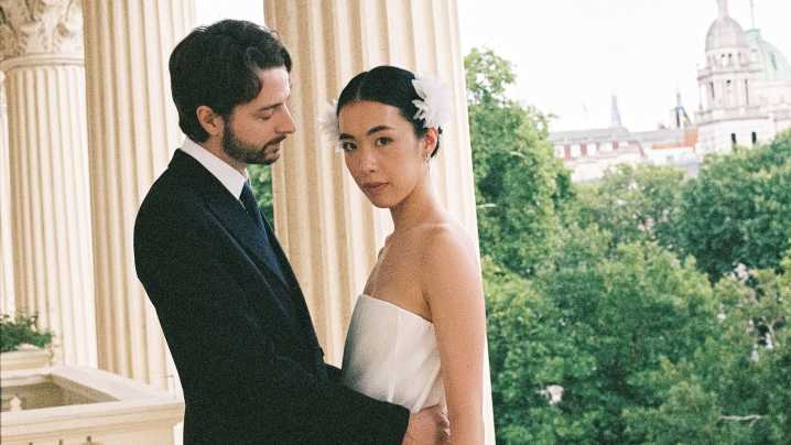 This Bride Wore A Tina Chow-Inspired Headdress For Her Chic London Wedding
