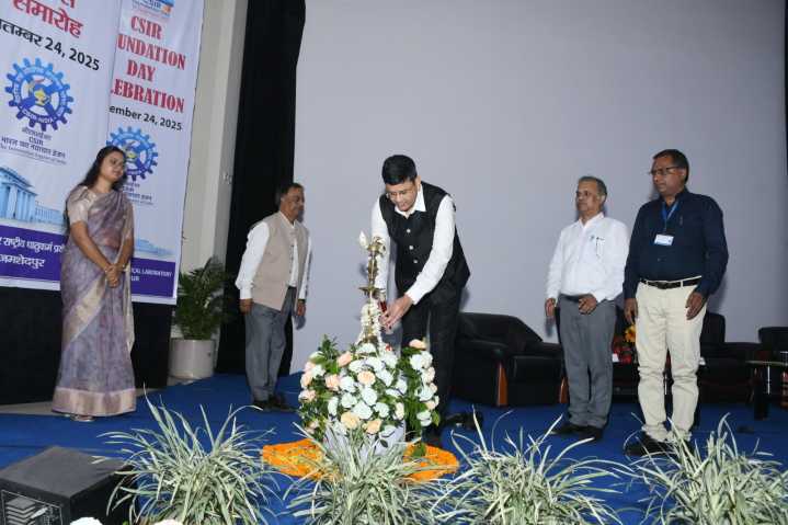 CSIR is knowledge backbone of modern India: Director