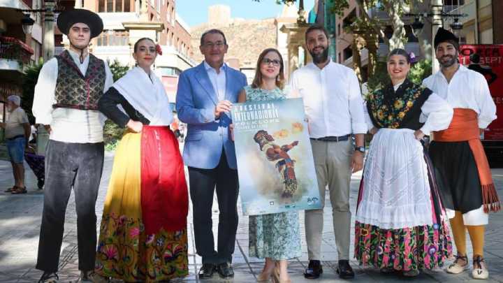 Danzas del mundo en el Festival Internacional de Folclore Ciudad de Lorca