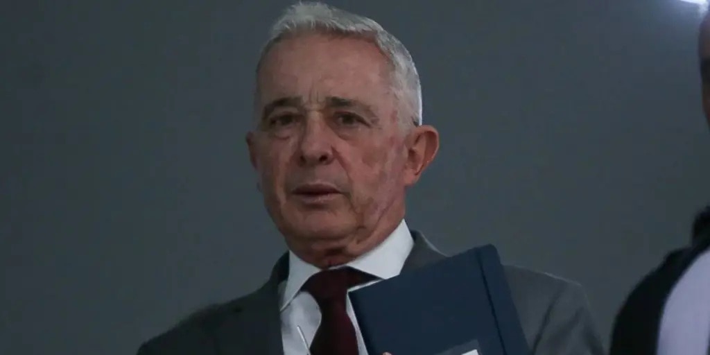 Consejo de Estado admitió demanda que busca anular cargos transitorios en proceso penal contra Álvaro Uribe Vélez