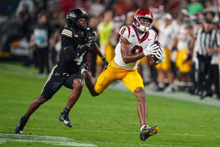 USC football’s Ja’Kobi Lane ruled out against Michigan State