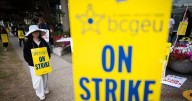 More pickets by B.C.'s public sector workers at liquor stores to pressure for talks