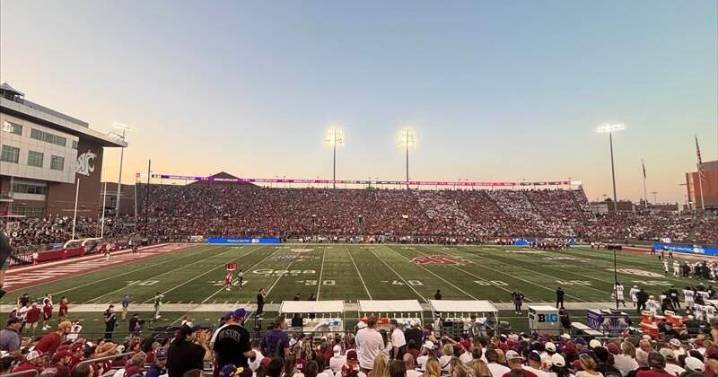 Huskies beat Cougs in 2025 Apple Cup