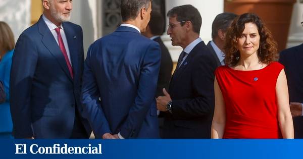 Ayuso exprime la vía judicial contra Sánchez y acumula ya ocho causas abiertas en dos años