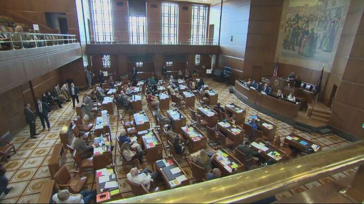 Oregon Democrats delay vote on transportation package for 2 weeks
