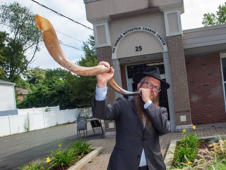 CT rabbi calls for unity as Rosh Hashanah is observed