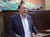 Gobierno recorta 10 billones de la tributaria para avanzar en Congreso