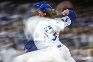 Los Dodgers se quedan sin un No-Hitter, pero Dave Roberts puede estar más que contento con su pitcheo