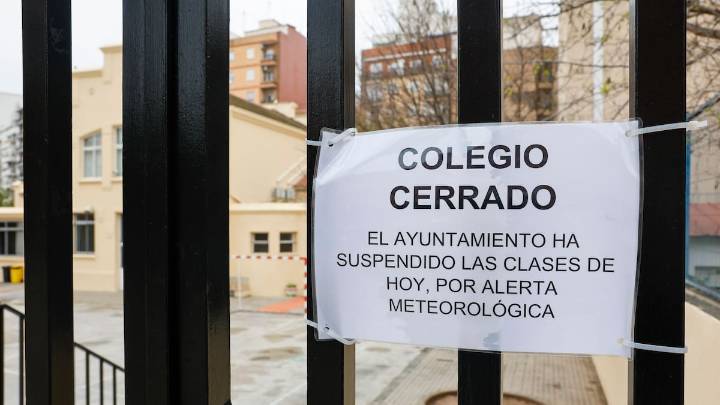 València suspende clases en las pedanías del sur por las lluvias de este lunes