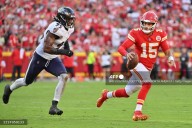 Chiefs despejan dudas ante Ravens; Eagles siguen invictos
