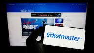 Ticketmaster y Live Nation revenden entradas ilegalmente: FTC