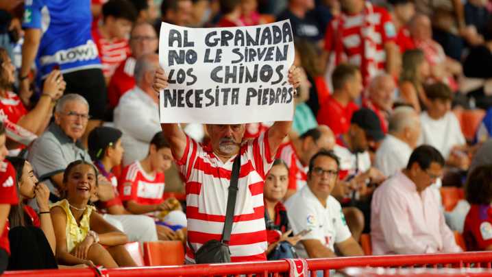 Unión Granadinista convoca otra protesta contra la gestión del Granada CF con folios amarillos