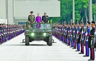 Reconocen Claudia a mujeres militares
