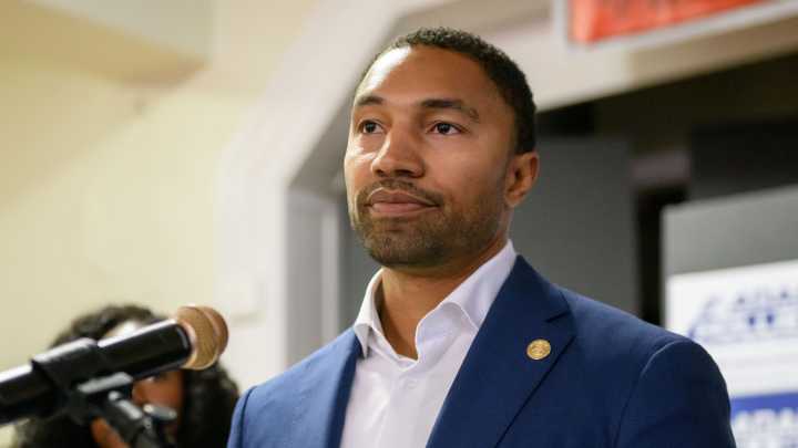 Hollier dropping Congress bid to run for Secretary of State