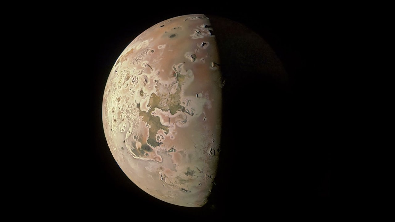 El hombre volverá a la Luna: la NASA anuncia una misión tripulada para abril de 2026