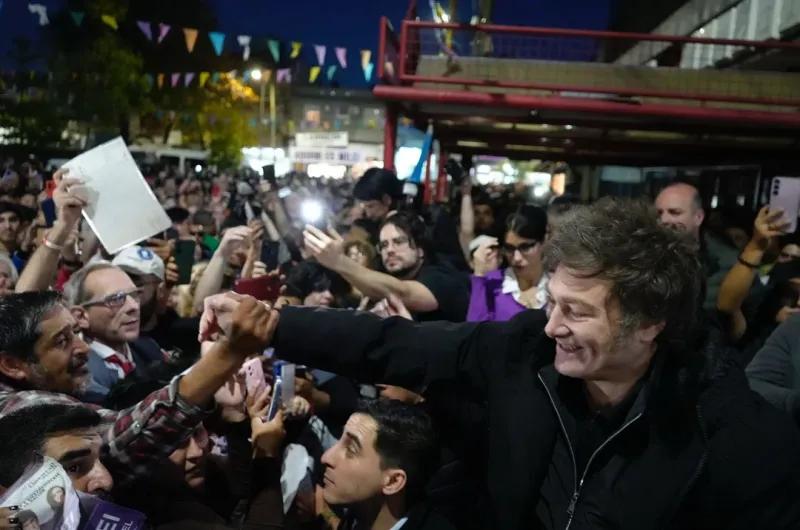 Campaña electoral: Javier Milei recorrerá más de diez provincias e iniciará por Tierra del Fuego