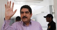 Manuel Espino es hospitalizado por derrame cerebral; permanece en terapia intensiva