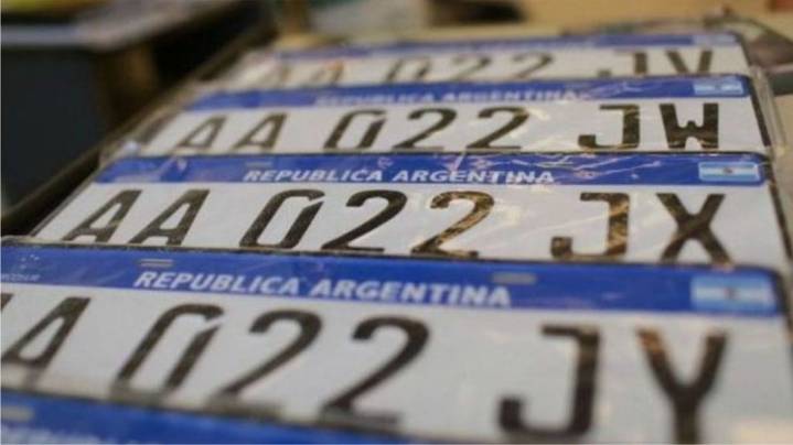 Se normalizó la entrega de chapas patente 0 km en todo el país