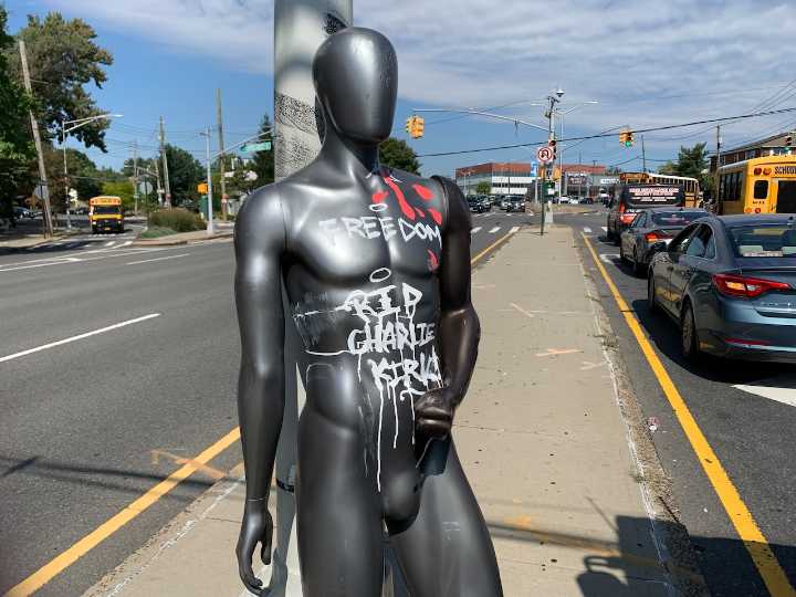 Life-sized mannequin with Charlie Kirk-related markings found at busy Staten Island intersection