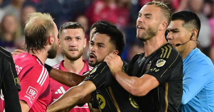 St. Louis City is no match for LAFC, gets eliminated from playoff chase with 3