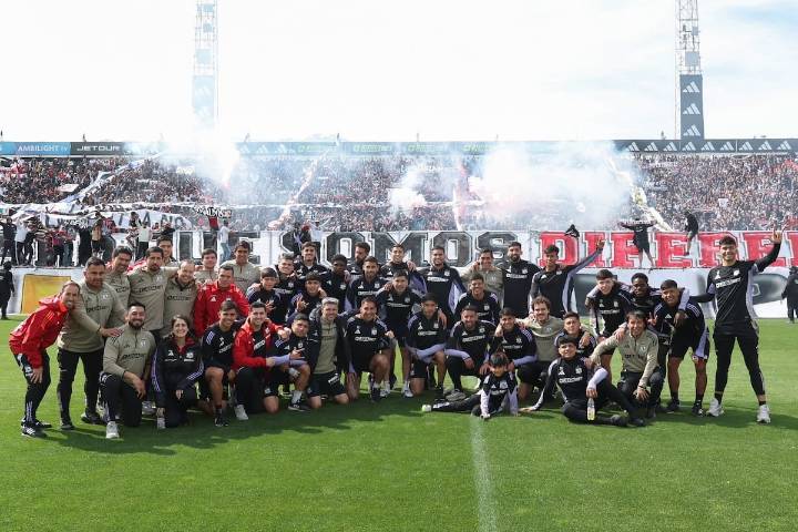 VIDEO. No hay caso: hinchas de Colo Colo se pelean entre ellos en medio del ‘arengazo’ previo al Superclásico